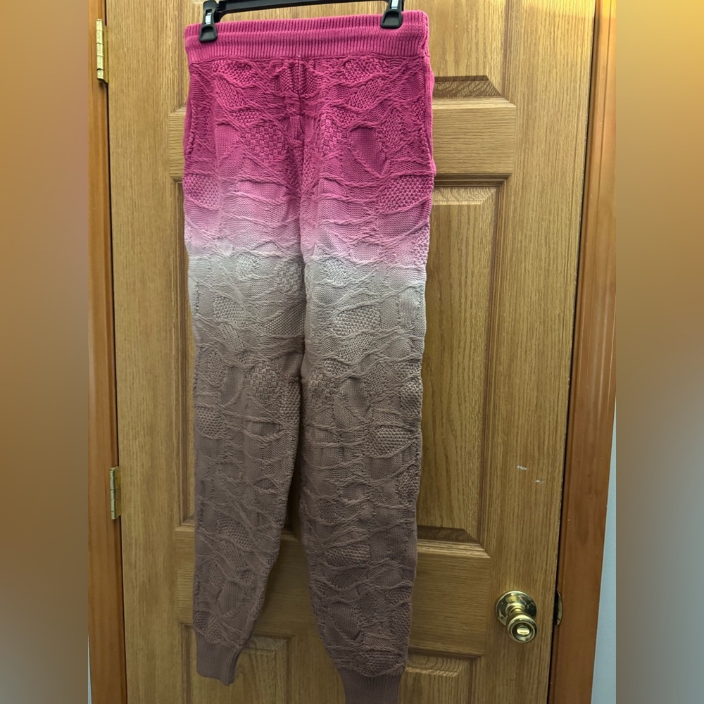 NWT Twenty Montreal Ombre Pink Knit Joggers - Picture 5 of 8